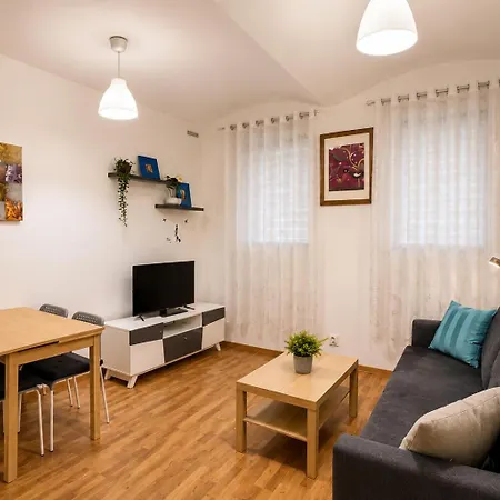 Ground Floor * Praga