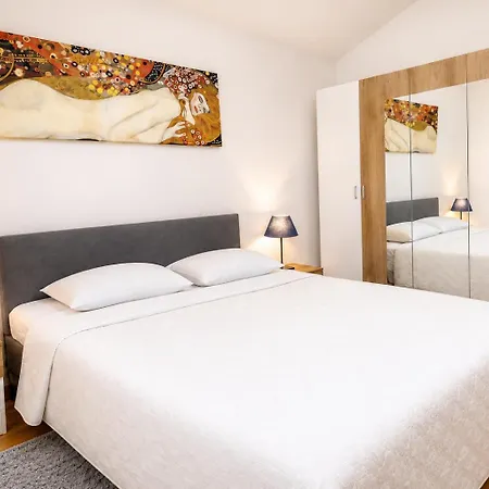 Apartamento Ground Floor *