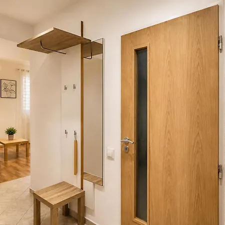 Ground Floor Praga