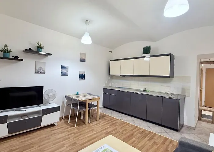 Lägenhet Ground Floor Prag